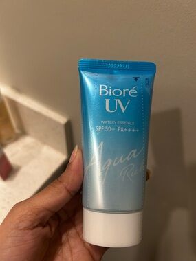 Biore UV Aqua Rich Watery Essence SPF 50+ PA++++ - Blue